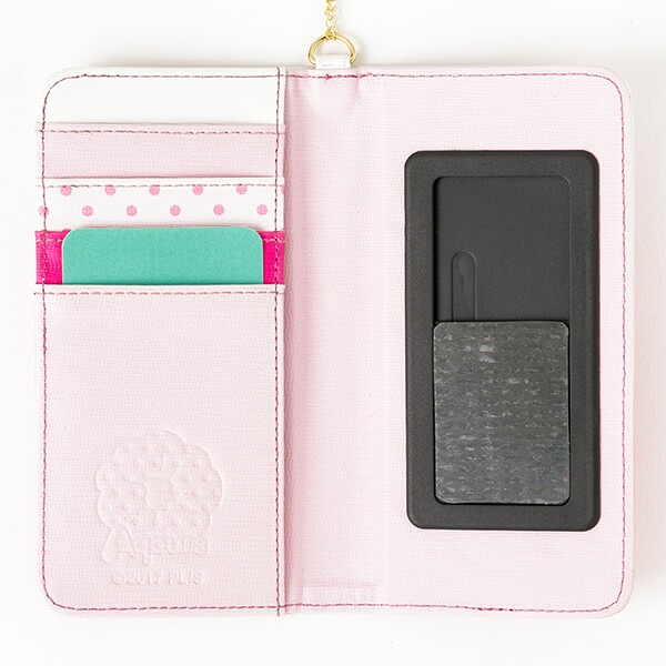 「想いよひとつになれ」をモチーフにした、桜内梨子モデルのスマートフォンケース。