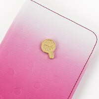 「想いよひとつになれ」をモチーフにした、黒澤ルビィモデルのスマートフォンケース。