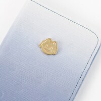 「想いよひとつになれ」をモチーフにした、津島善子モデルのスマートフォンケース。