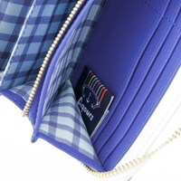 「未来の僕らは知ってるよ」をモチーフにした長財布。