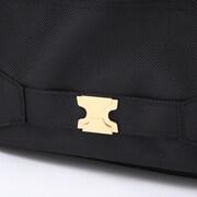 大包平モデルのバッグ。