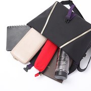 蜻蛉切モデルのバッグの使用イメージ。