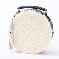 五虎退モデルのバッグ。