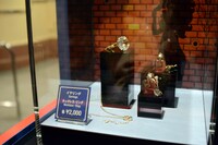 「ルパン三世」をモチーフにしたオリジナルグッズ。