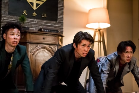 「BACK STREET GIRLS -ゴクドルズ-」より、極道3人組。