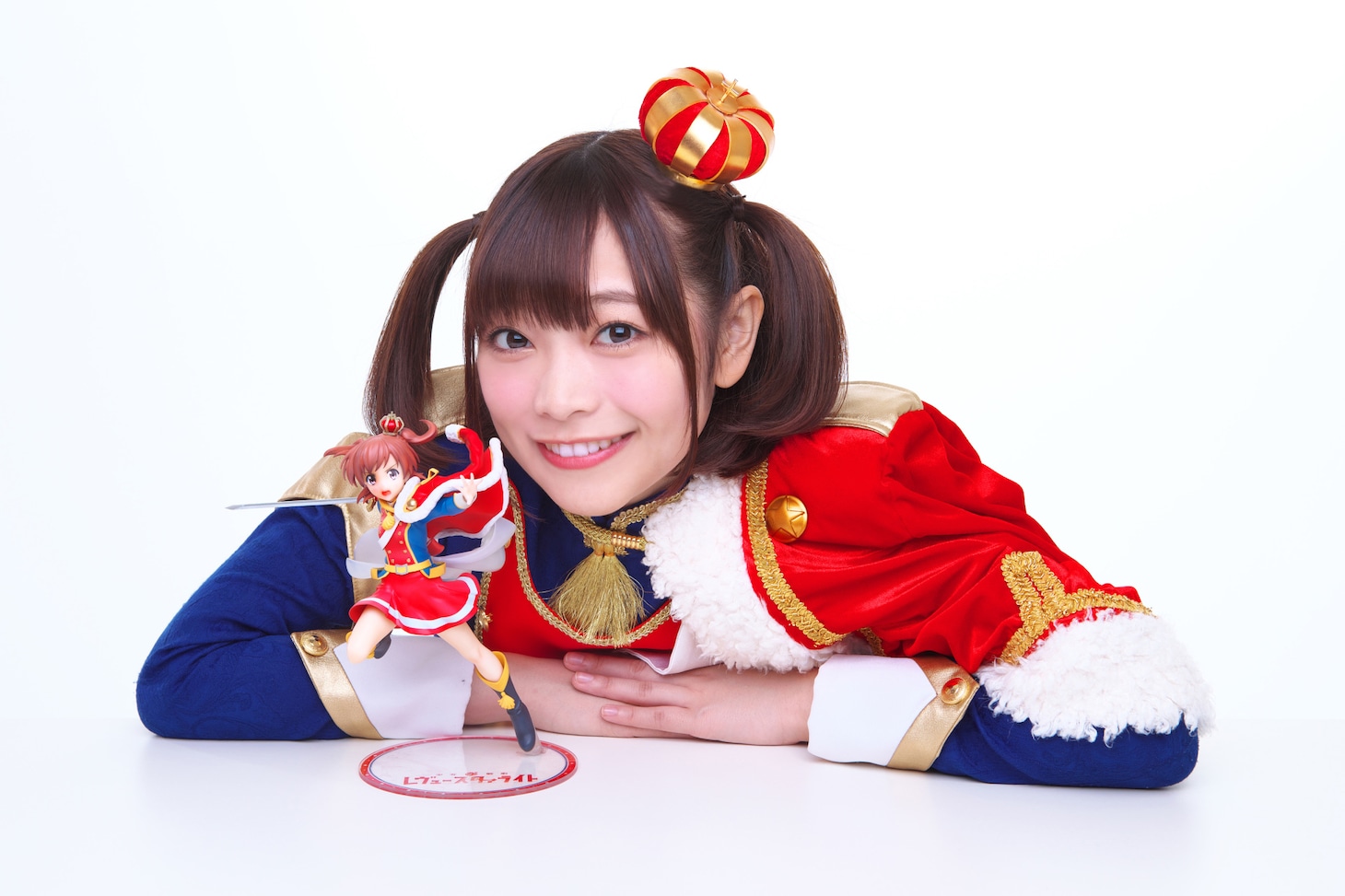 「少女☆歌劇 レヴュースタァライト 1/7スケールフィギュア 愛城 華恋」と小山百代。