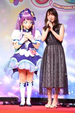 左からキュアセレーネ、小松未可子。