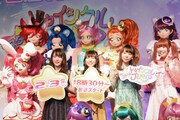 上段左からキュアショコラ、キュアジェラート、キュアパルフェ、キュアカスタード、キュアマカロン、下段左からキュアホイップ、小松未可子、安野希世乃、小原好美、成瀬瑛美。