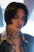 悪徳デリヘル店の送迎係・清水役の藤原季節。