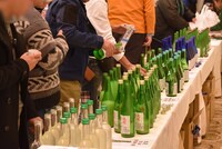 「グビ姉の利き酒会 第一回」試飲コーナーの様子。