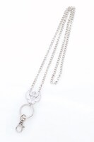 「コードギアス 復活のルルーシュ」をモチーフにしたネックストラップ。