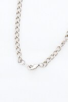 「コードギアス 復活のルルーシュ」をモチーフにしたネックストラップ。