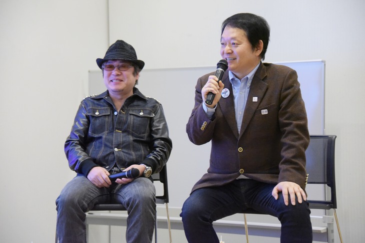 左から藤沢とおる、山田貴敏。