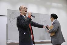 藤田和日郎（左）と島本和彦（右）。