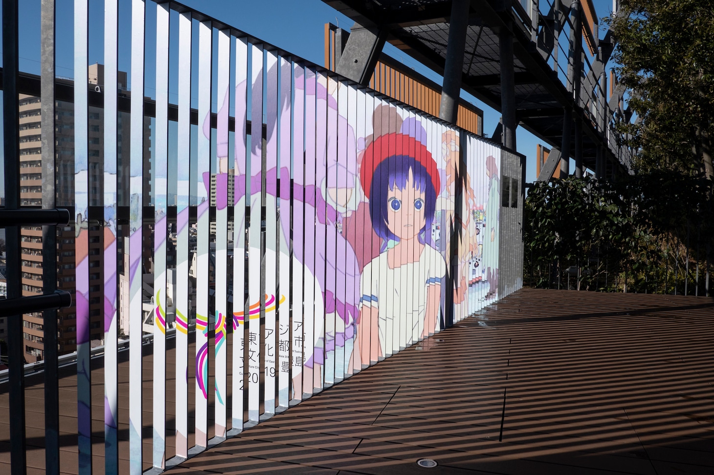 「区庁舎がマンガ・アニメの城になる」の会場の様子。