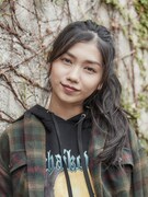 ハナ役の田野優花。