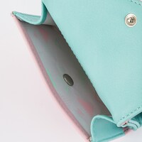 2winkモデルのミニ財布。