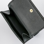 UNDEADモデルのミニ財布。