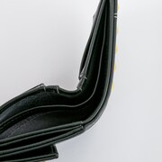 UNDEADモデルのミニ財布。