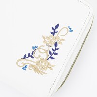 fineモデルのミニ財布。