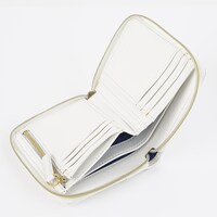 fineモデルのミニ財布。