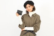 MaMモデルのミニ財布。
