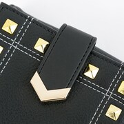 UNDEADモデルのミニ財布。