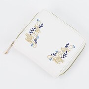 fineモデルのミニ財布。