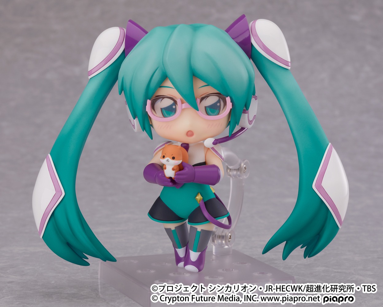 「ねんどろいど 発音ミク」の「照れ顔」「眼鏡」「マスコット」パーツ使用時。