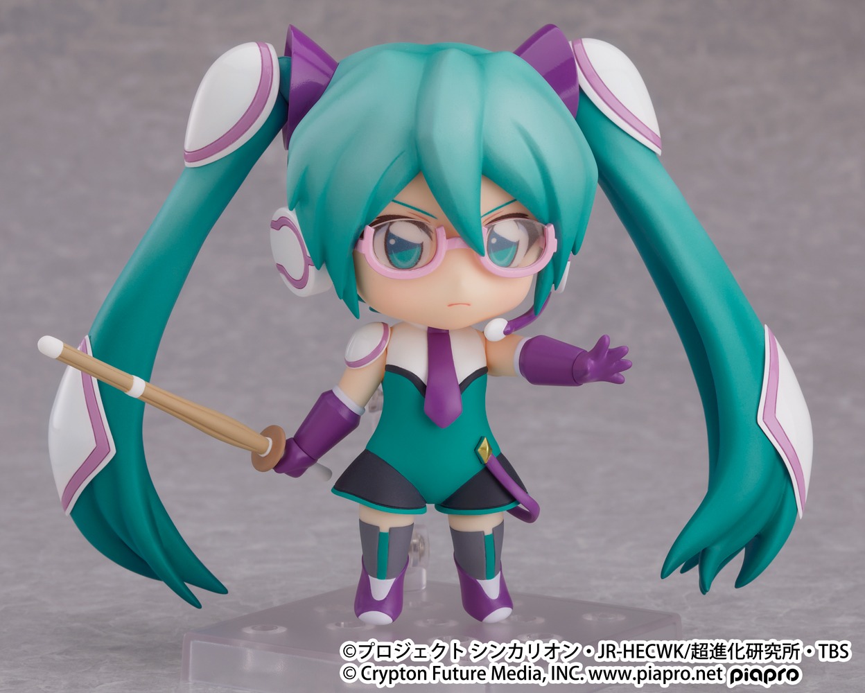 「ねんどろいど 発音ミク」の「真剣顔」「眼鏡」「竹刀」パーツ使用時。