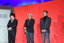 左から日野晃博、百瀬義行監督、小岩井宏悦プロデューサー。