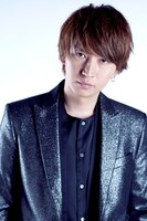 大伴恭一役の大倉忠義。