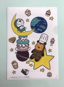 「映画ドラえもん のび太の月面探査記」と「こぐまのケーキ屋さん」のコラボクリアファイル。