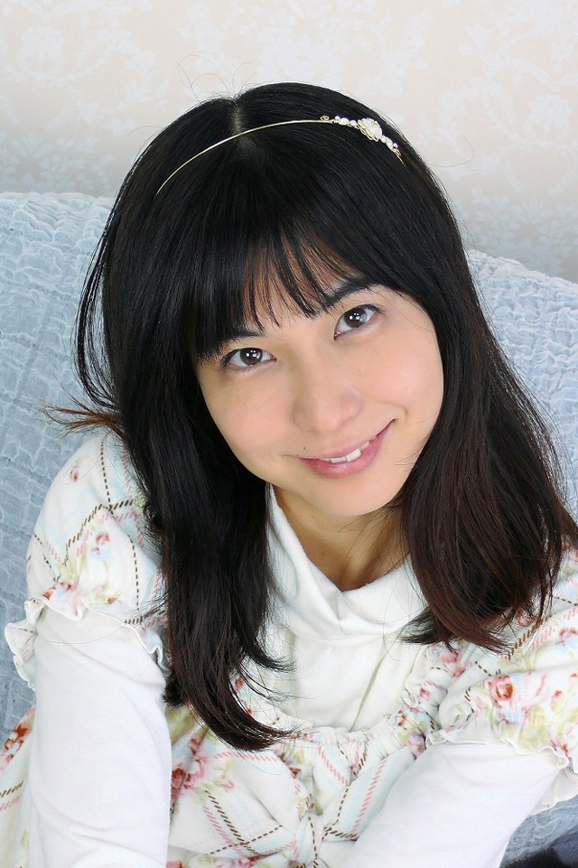 織田市香役の木下鈴奈。