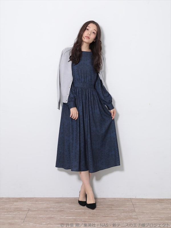 「王国パーティードレス」の着用例。