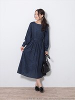 「王国パーティードレス」の着用例。