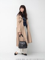 「王国パーティー 2WAYバッグ」の使用イメージ。