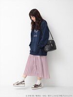 「王国パーティー 2WAYバッグ」の使用イメージ。