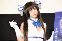 ヘスティアのコスプレをしたえなこ。