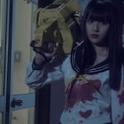 「血まみれスケバンチェーンソーRED」本予告解禁、浅川梨奈が改造死体をめった切り