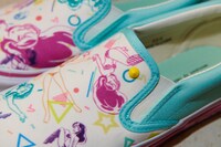 「うる星やつら」コラボスリッポン「パステル」。