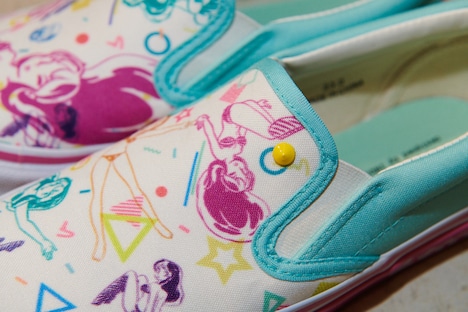 「うる星やつら」コラボスリッポン「パステル」。