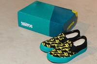 「うる星やつら」コラボスリッポン「ビリビリ」。