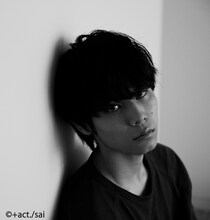 叶野健人役の萩原利久。(c)+act./sai