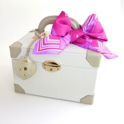 「ムーン・コズミック・パワーBOX」外装イメージ