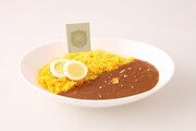 コラボカフェで提供される、「ユノのありえねーウマさのカレー」。