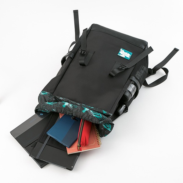 狡噛慎也モデルのバッグ。