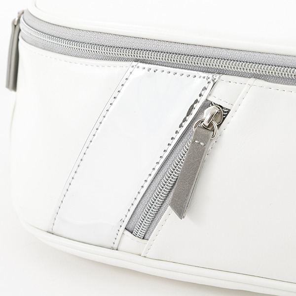 槙島聖護モデルのバッグ。