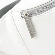 槙島聖護モデルのバッグ。