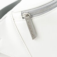 槙島聖護モデルのバッグ。